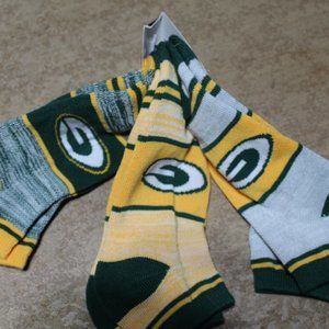 Green Bay NFL 3 Pack Mens Large Socks Fits Size 8-13 NWT
